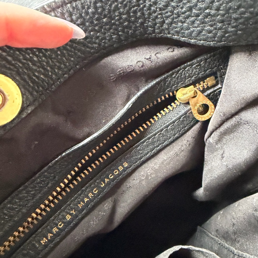 Marc Jacobs Too Hot to Handle Soft Leather Black, Tan and Cream Shoulder Bag - Picture 15 of 16